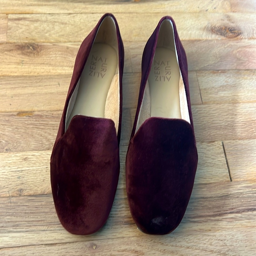 NWOT Naturalizer Emiline Slip on Loafer - Burgandy